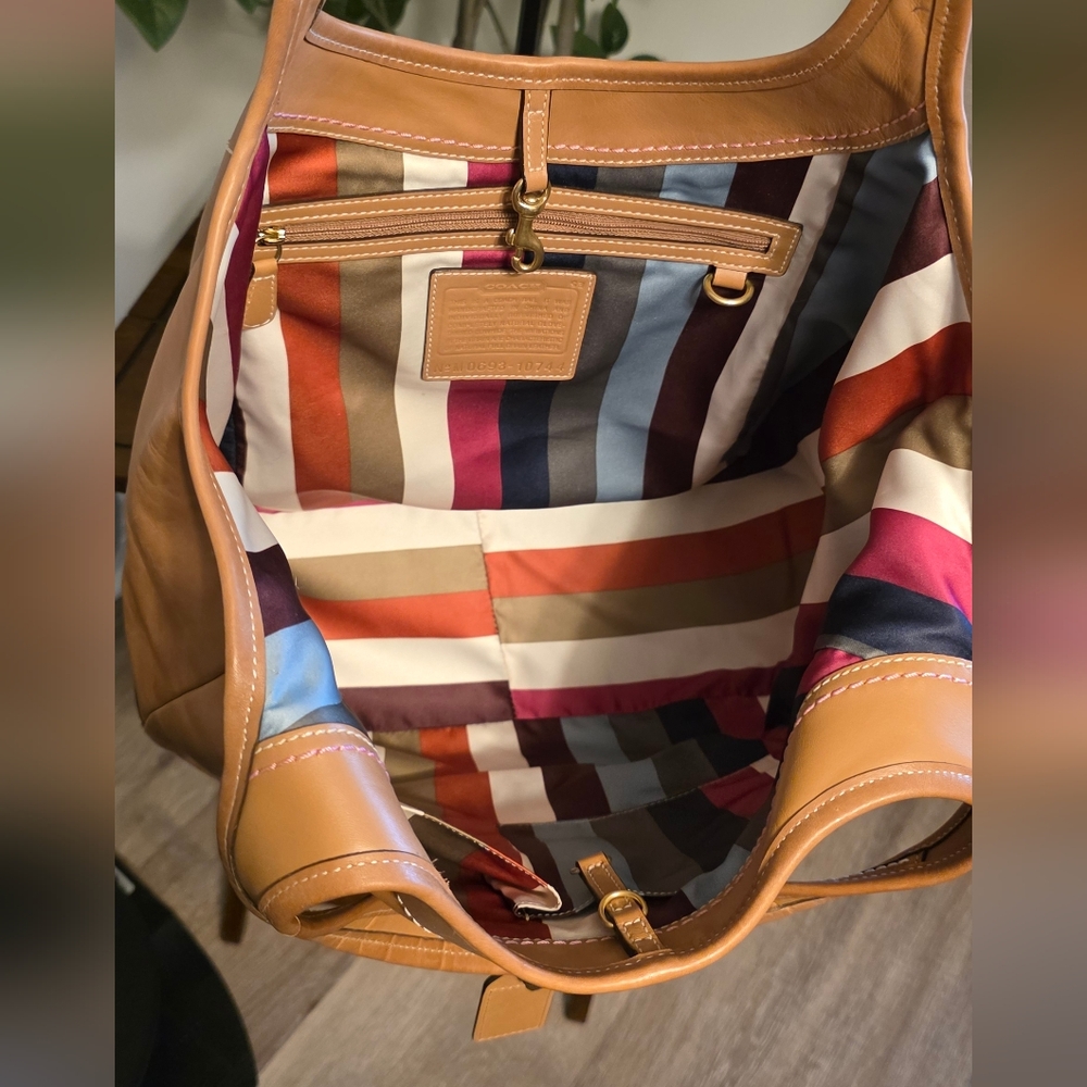SOLD - - - - Coach Vintage Legacy Ergo XL Burnished Leather Tote Shoulder Bag - Picture 7 of 12